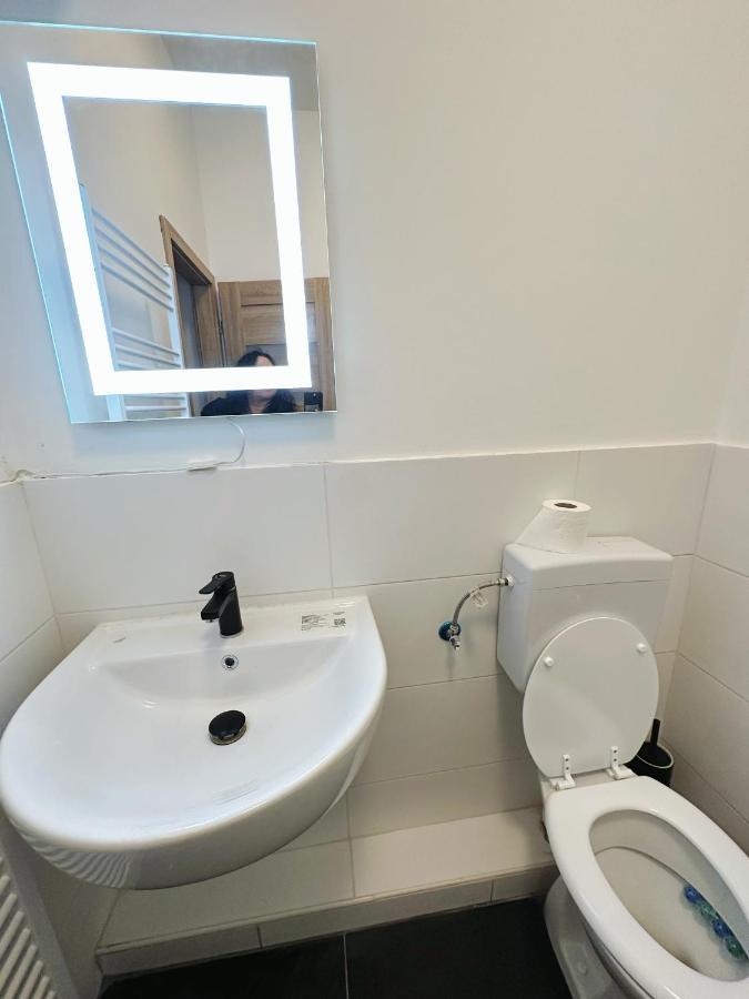 2 Schlafenzimmer Waschmaschine Eller Appartement
